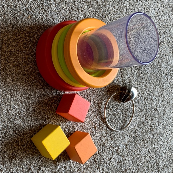 Lovevery 9-10 month Explorer Play Kit Bundle - Picture 3 of 5